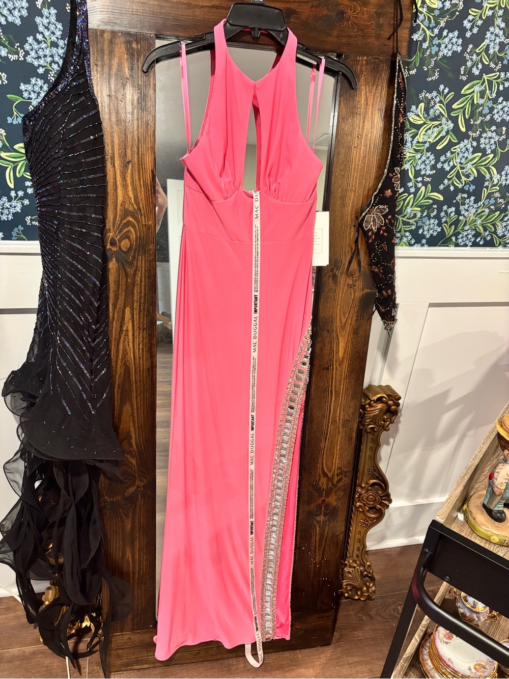 NwtMac Duggal Women’s Formal Halter with Beaded Slit 42053 Hot Pink Size 2